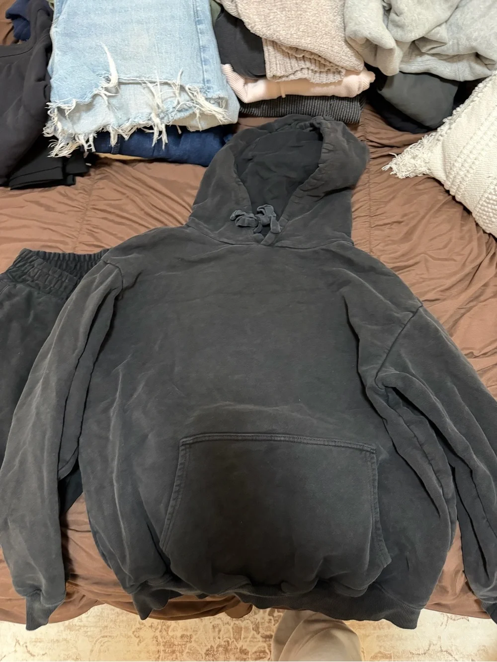 Aerie OFFLINE Washed Black Pullover Hoodie and sweatpants (set) - Picture 4 of 5